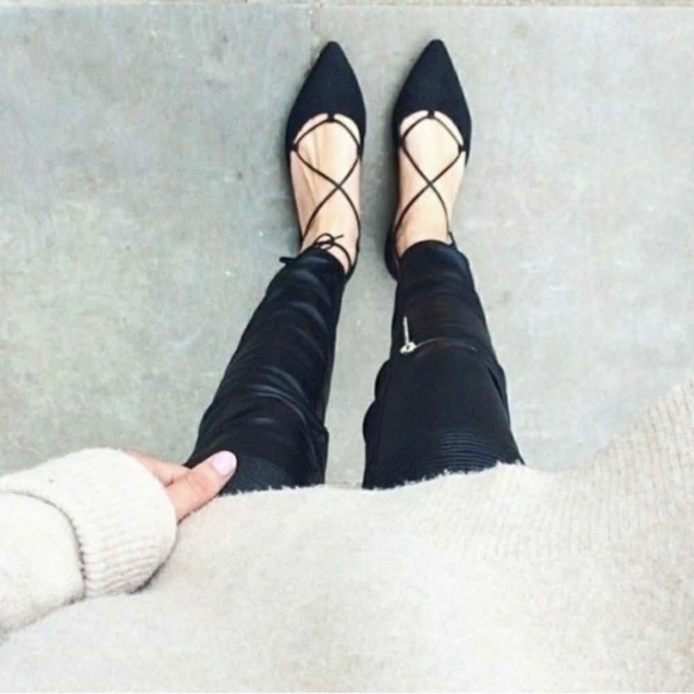 RARE Stuart Weitzman Black Leather Lace Up Flats Church & Work Attire